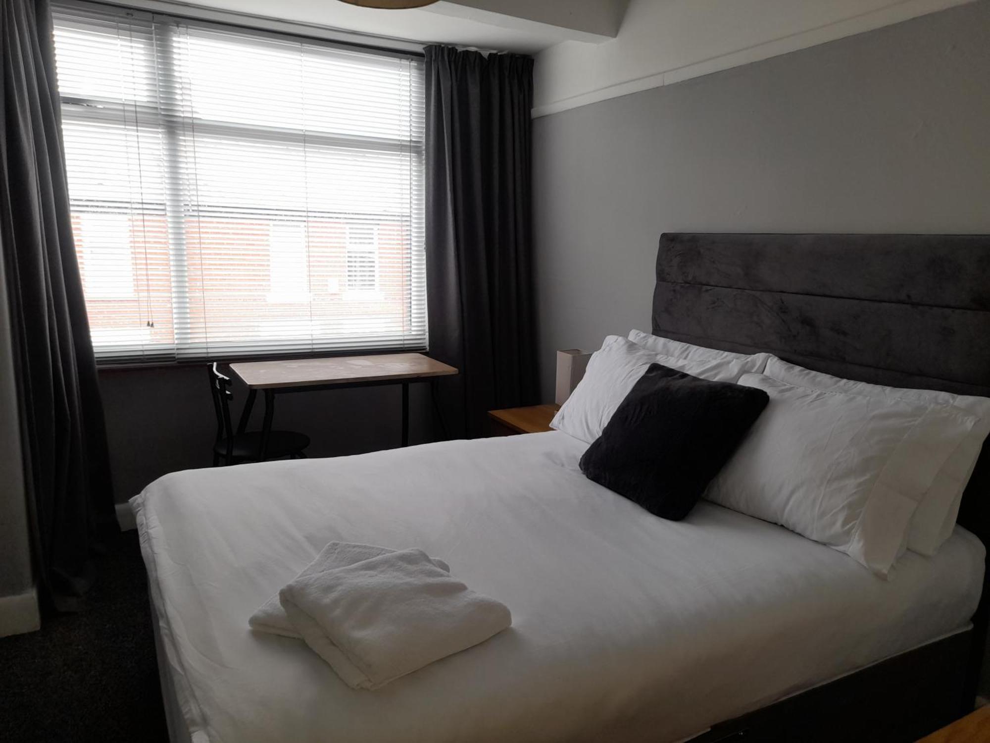 Bright 4-Bed House 15 Min To Manchester Centre Villa Exterior foto