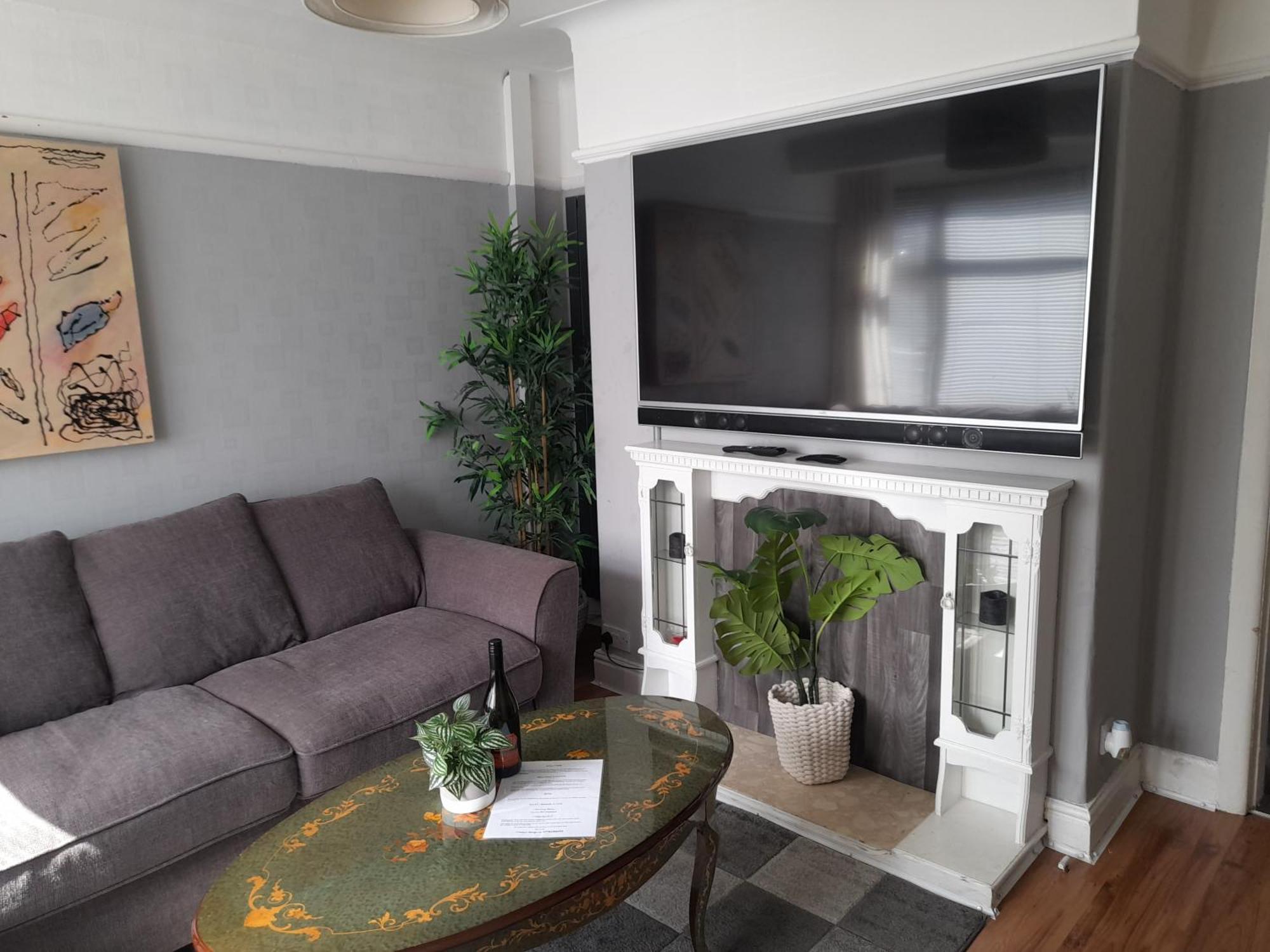 Bright 4-Bed House 15 Min To Manchester Centre Villa Exterior foto