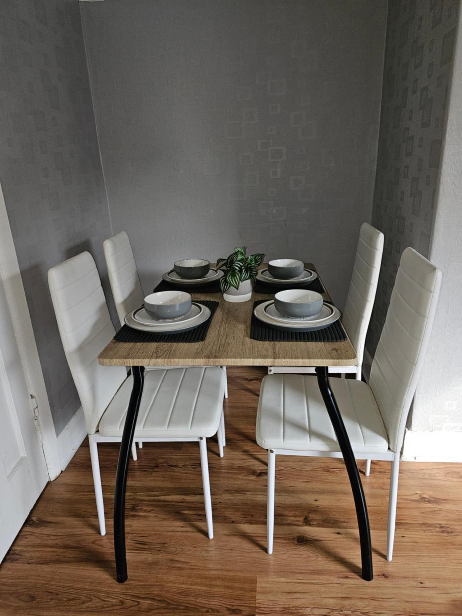 Bright 4-Bed House 15 Min To Manchester Centre Villa Exterior foto